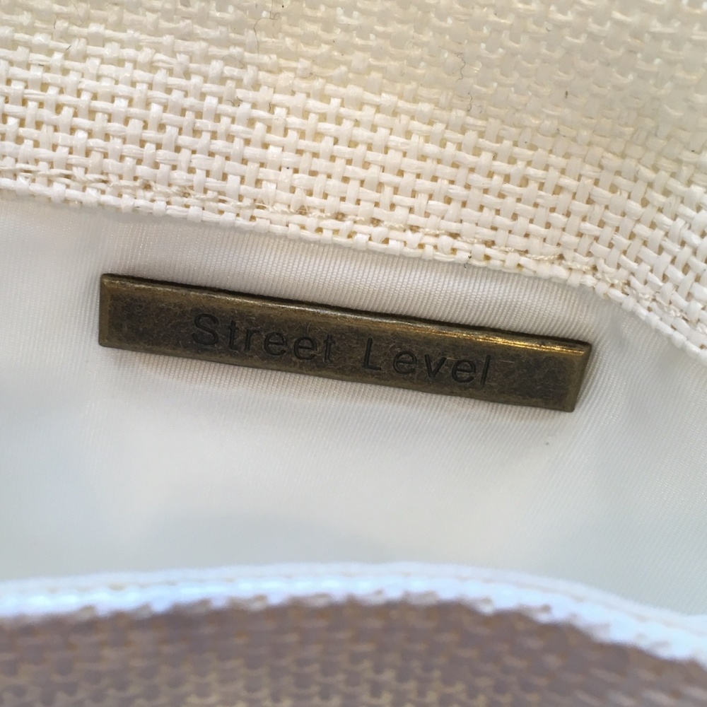 NWT Street Level Hollyn Straw Fringe Clutch - Picture 5 of 6